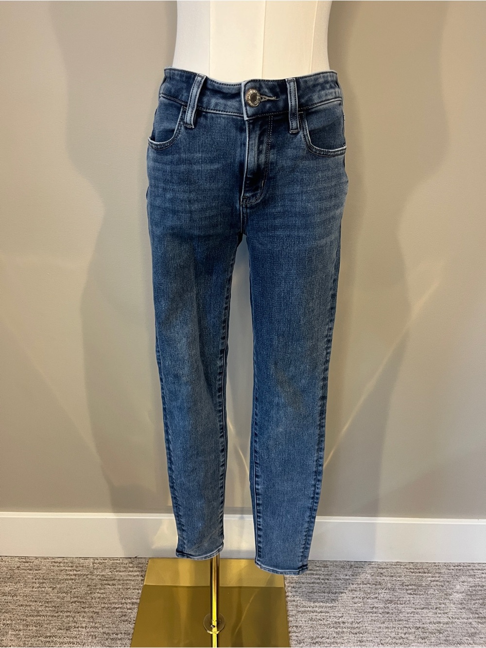 American Eagle Outfitters Dark Blue Cropped Straight Jeans